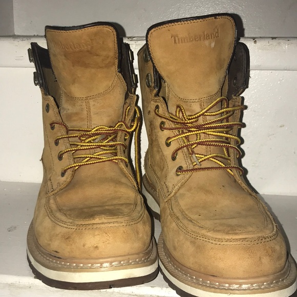 Men’s timberlands - Picture 2 of 4